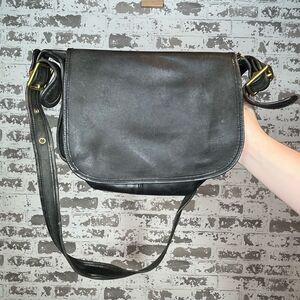 Coach | vintage black leather crossbody bag as is
